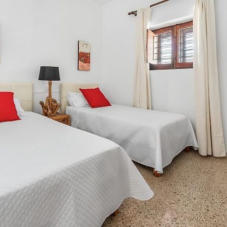 8 Guests Large Villa Near Bossa Beaches & Airport Sant Josep de sa Talaia Exterior foto